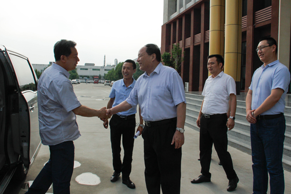 熱烈歡迎濟寧市發(fā)改委領導蒞臨我集團考察調研 熱烈歡迎濟寧市發(fā)改委領導蒞臨我集團考察調研