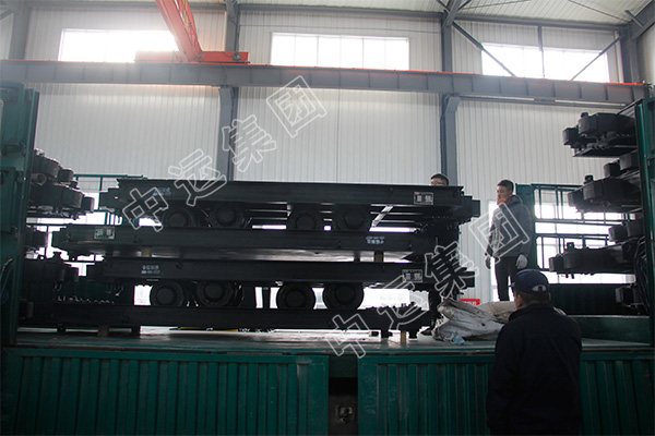 集團(tuán)一批礦用平板車發(fā)往甘肅 集團(tuán)一批礦用平板車發(fā)往甘肅